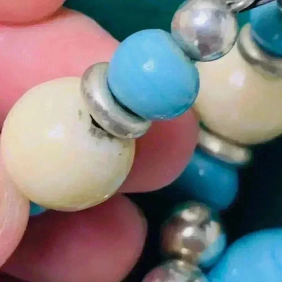 1950 S VINTAGE AQUA BLUE BEADS AND STERLING NECKLACE - Picture 4 of 5